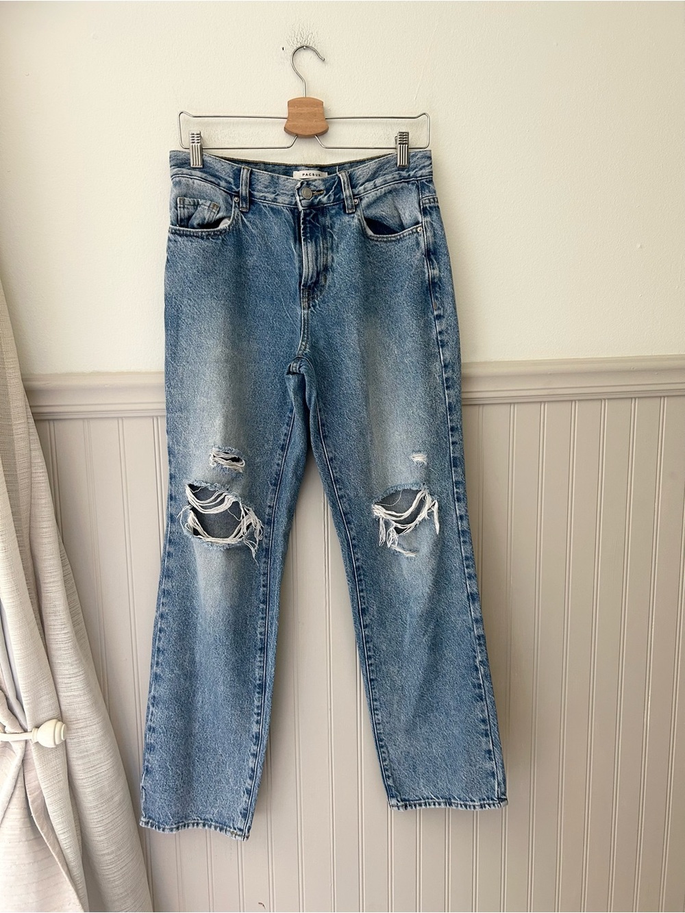 PacSun Size 26 Distressed Light Blue Boyfriend Jeans